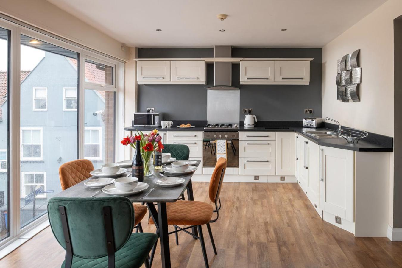Number 3 Pier Road Apartment Whitby Eksteriør bilde